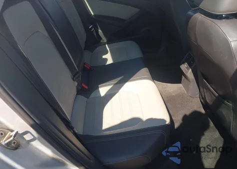 2015 Volkswagen Passat 1.8T Sport from USA, damaged, VIN 1VWBT7A38FC043569